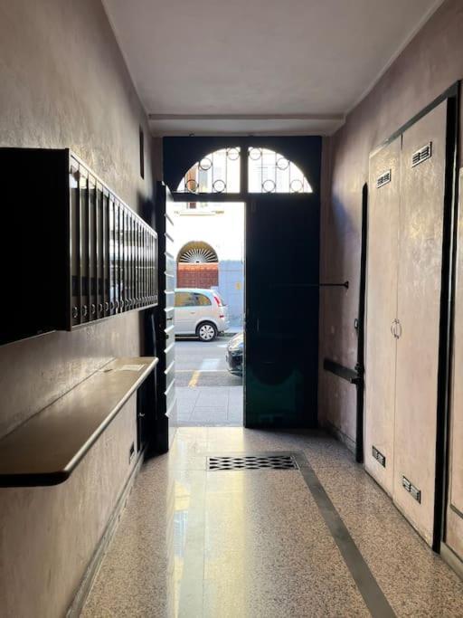 2-Bedroom Flat In The Heart Of Bergamo City Centre Esterno foto