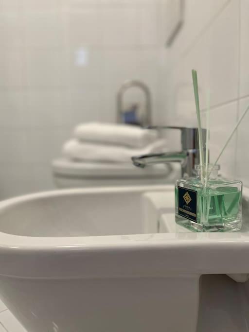 2-Bedroom Flat In The Heart Of Bergamo City Centre Esterno foto