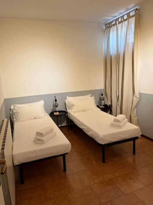 2-Bedroom Flat In The Heart Of Bergamo City Centre Esterno foto